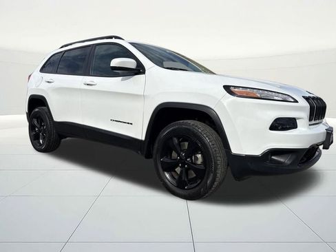 Used 2018 Jeep Cherokee Limited w/ High Altitude Package image 7