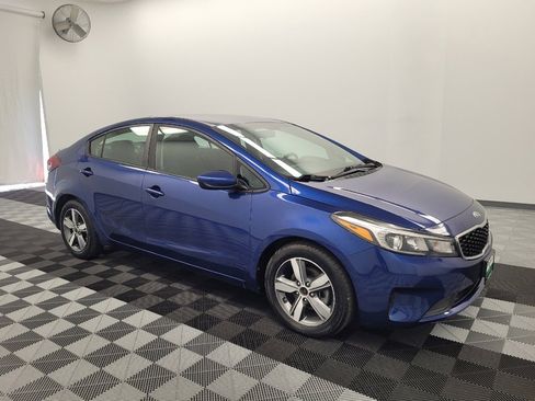 Used 2018 Kia Forte S image 11
