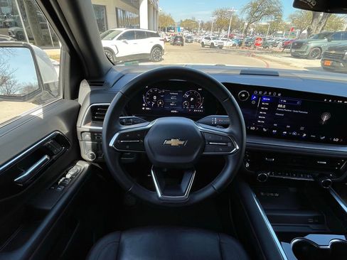 Certified 2025 Chevrolet Tahoe LT image 12