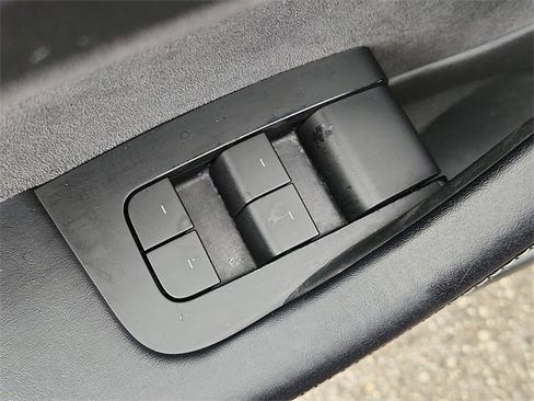 Used 2022 Tesla Model 3 Long Range image 23