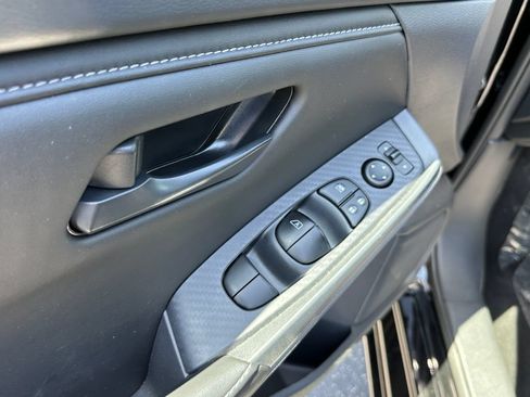 Used 2025 Nissan Sentra S FWD image 21