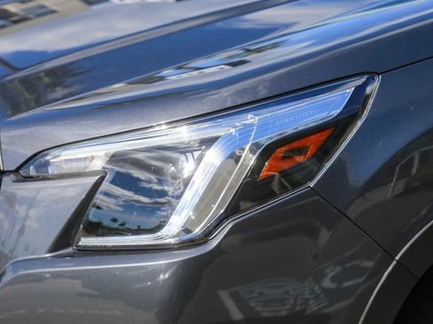 Used 2023 Subaru Forester Premium image 7