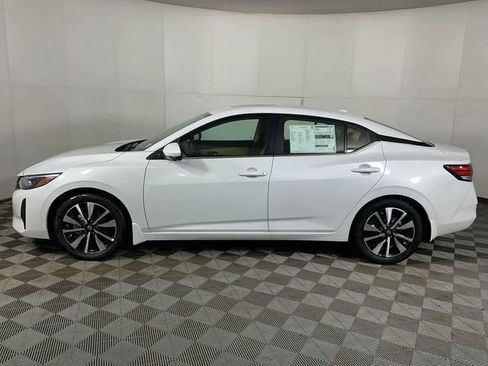 New 2025 Nissan Sentra SV w/ SV Premium Package image 4