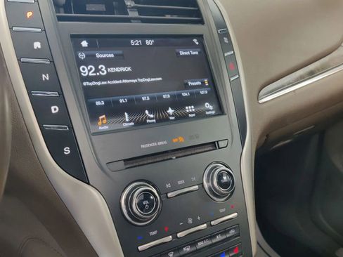 Used 2017 Lincoln MKC Reserve image 20