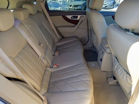 Used 2011 INFINITI FX35 AWD w/ Premium Pkg image 32