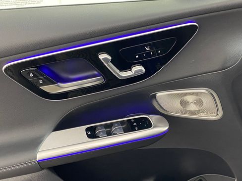 Used 2026 Mercedes-Benz GLC 300 4MATIC image 23