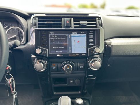 Used 2021 Toyota 4Runner TRD Off-Road image 18