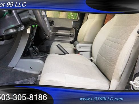 Used 2007 Jeep Wrangler Sahara w/ Dual Top Group AWD/4WD image 12