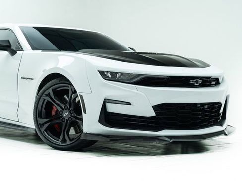 Used 2023 Chevrolet Camaro SS RWD image 4