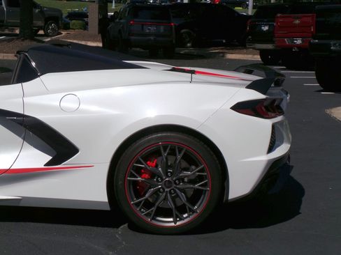 Used 2023 Chevrolet Corvette Stingray Premium Conv w/ Z51 Performance Package RWD image 20