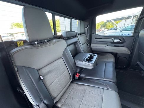 Used 2025 Chevrolet Silverado 1500 ZR2 w/ Technology Package AWD/4WD image 25