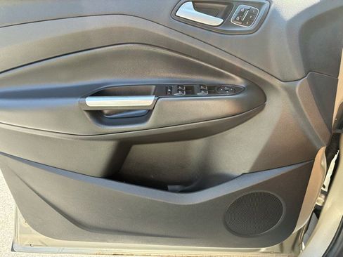Used 2017 Ford Escape Titanium AWD/4WD image 15