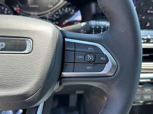 New 2026 Jeep Compass Latitude AWD/4WD image 22