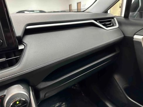 Used 2020 Toyota RAV4 XLE w/ XLE Grade Weather Package FWD image 7