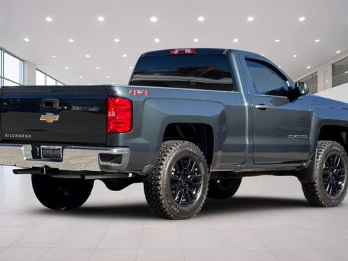 Used 2018 Chevrolet Silverado 1500 LS w/ Trailering Package AWD/4WD image 4