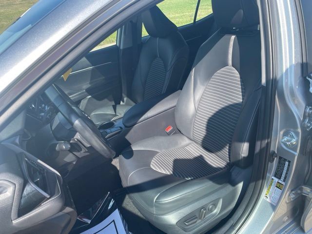 Used 2023 Toyota Camry SE FWD image 19