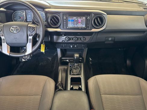 Used 2019 Toyota Tacoma SR5 RWD image 13