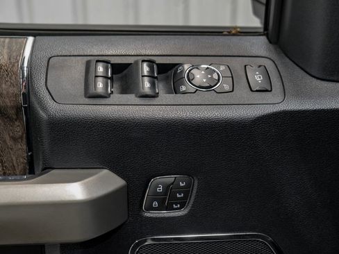 Used 2019 Ford F350 Lariat w/ Lariat Value Package AWD/4WD image 46