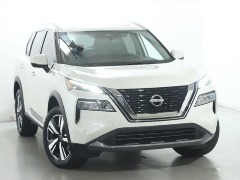 Certified 2023 Nissan Rogue SL w/ SL Premium Package AWD/4WD image 2