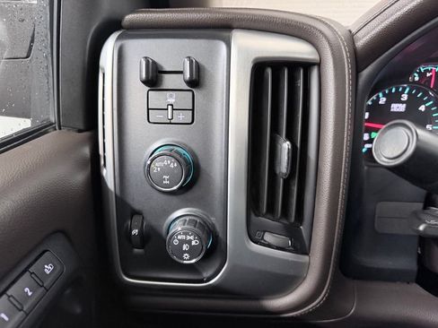 Used 2018 GMC Sierra 1500 SLT AWD/4WD image 21