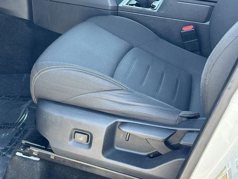 Used 2024 Toyota Tacoma TRD Off-Road image 14