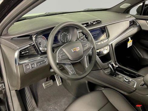 New 2026 Cadillac XT5 Sportv image 18