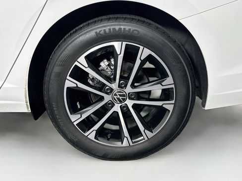 Used 2025 Volkswagen Jetta Sport FWD image 11