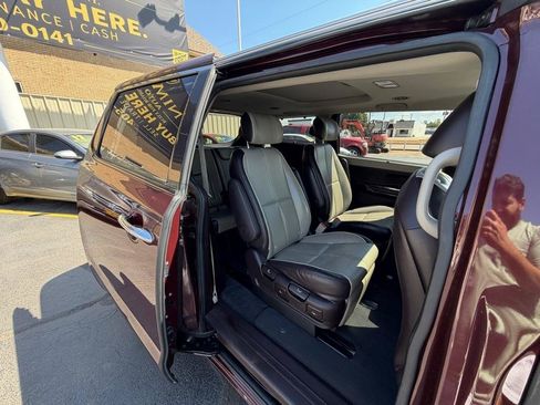 Used 2016 Kia Sedona SX Limited FWD image 15