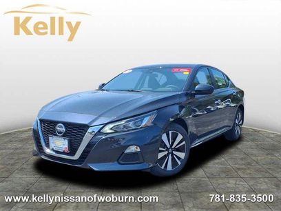 Certified 2022 Nissan Altima 2.5 SV