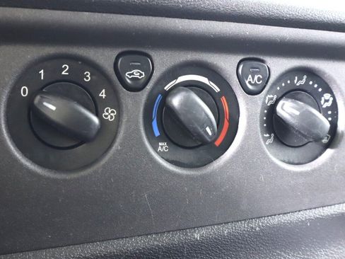 Used 2019 Ford Transit 250 148 Low Roof RWD image 19