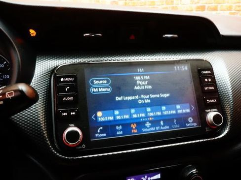 Certified 2022 Nissan Kicks SV w/ Interior Electronics Package FWD image 16