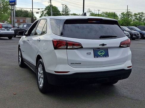 Certified 2023 Chevrolet Equinox LS w/ LS Convenience Package FWD image 9