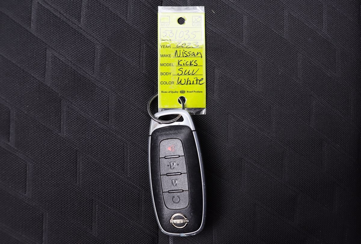 Used 2023 Nissan Kicks SV FWD image 57