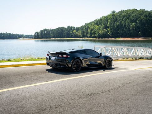 Used 2023 Chevrolet Corvette Z06 RWD image 20
