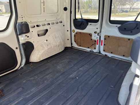 Used 2013 Ford Transit Connect XL image 27