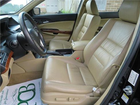 Used 2011 Honda Accord EX-L image 4