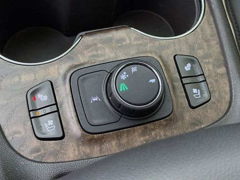 Used 2023 GMC Acadia Denali w/ Denali Ultimate Package image 25