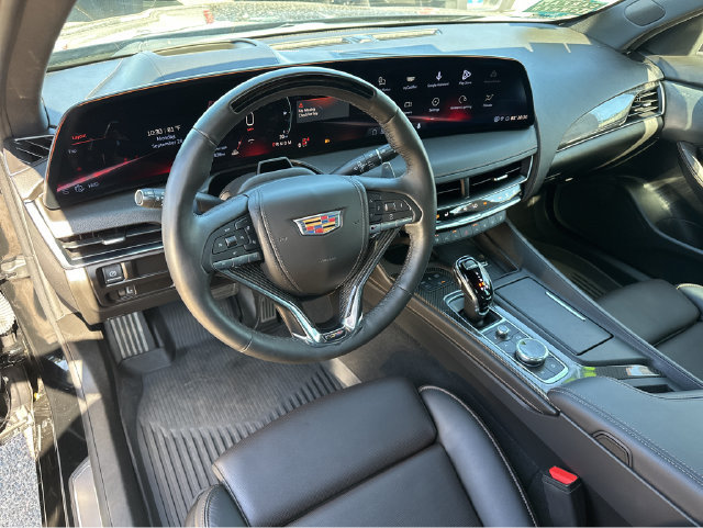 Certified 2026 Cadillac CT5 V w/ Technology Package RWD image 6
