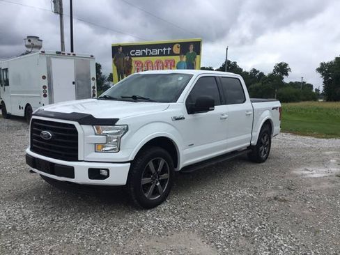 Used 2017 Ford F150 XLT w/ Equipment Group 302A Luxury AWD/4WD image 7