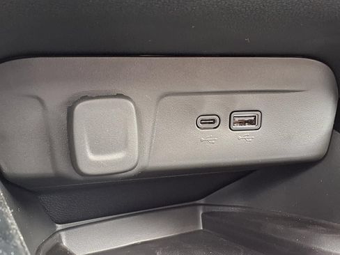 New 2026 Chevrolet Trax RS w/ Sunroof Package FWD image 20
