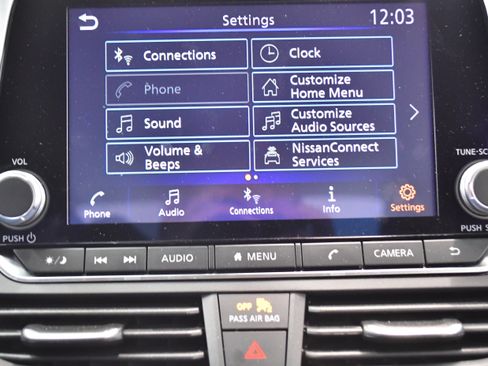 Used 2025 Nissan Altima 2.5 SV image 25