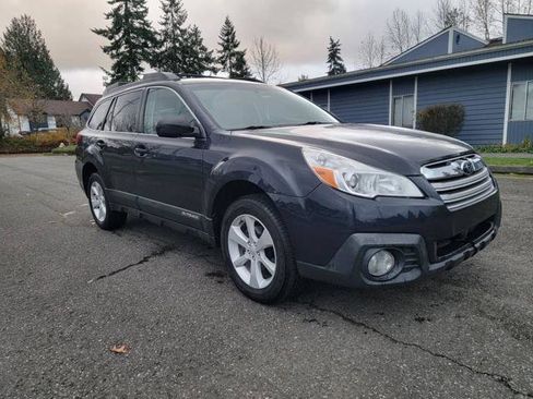 Used 2013 Subaru Outback 2.5i Premium w/ All-Weather Pkg image 3