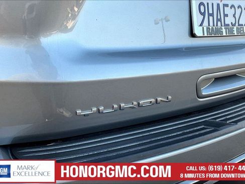 Used 2023 GMC Yukon XL AT4 w/ Technology Package image 23