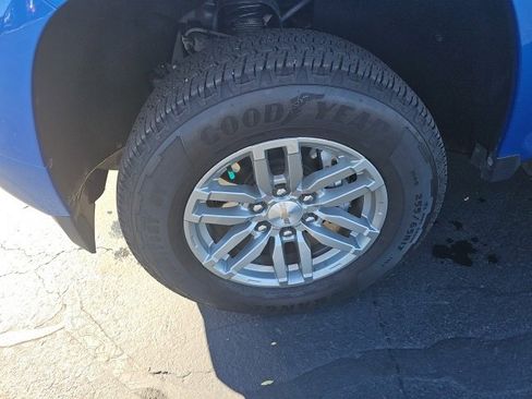 Used 2024 Chevrolet Colorado LT image 63