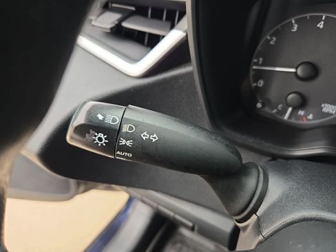 Used 2023 Toyota Corolla LE FWD image 23