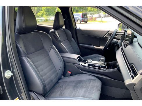 Used 2025 Mitsubishi Outlander SE FWD image 6
