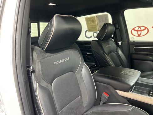 Used 2019 RAM 1500 Laramie w/ Sport Appearance Package image 14