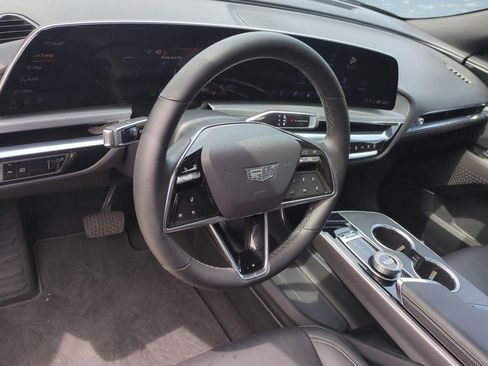 Certified 2024 Cadillac Lyriq Luxury RWD image 9