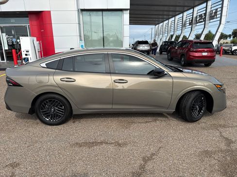 Used 2026 Nissan Sentra SV w/ Floor Mat Package FWD image 7