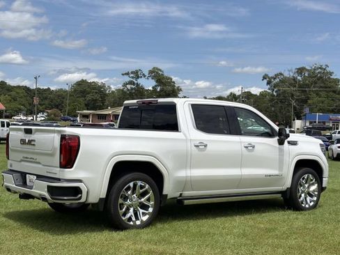 Used 2023 GMC Sierra 1500 Denali w/ Denali Reserve Package AWD/4WD image 6